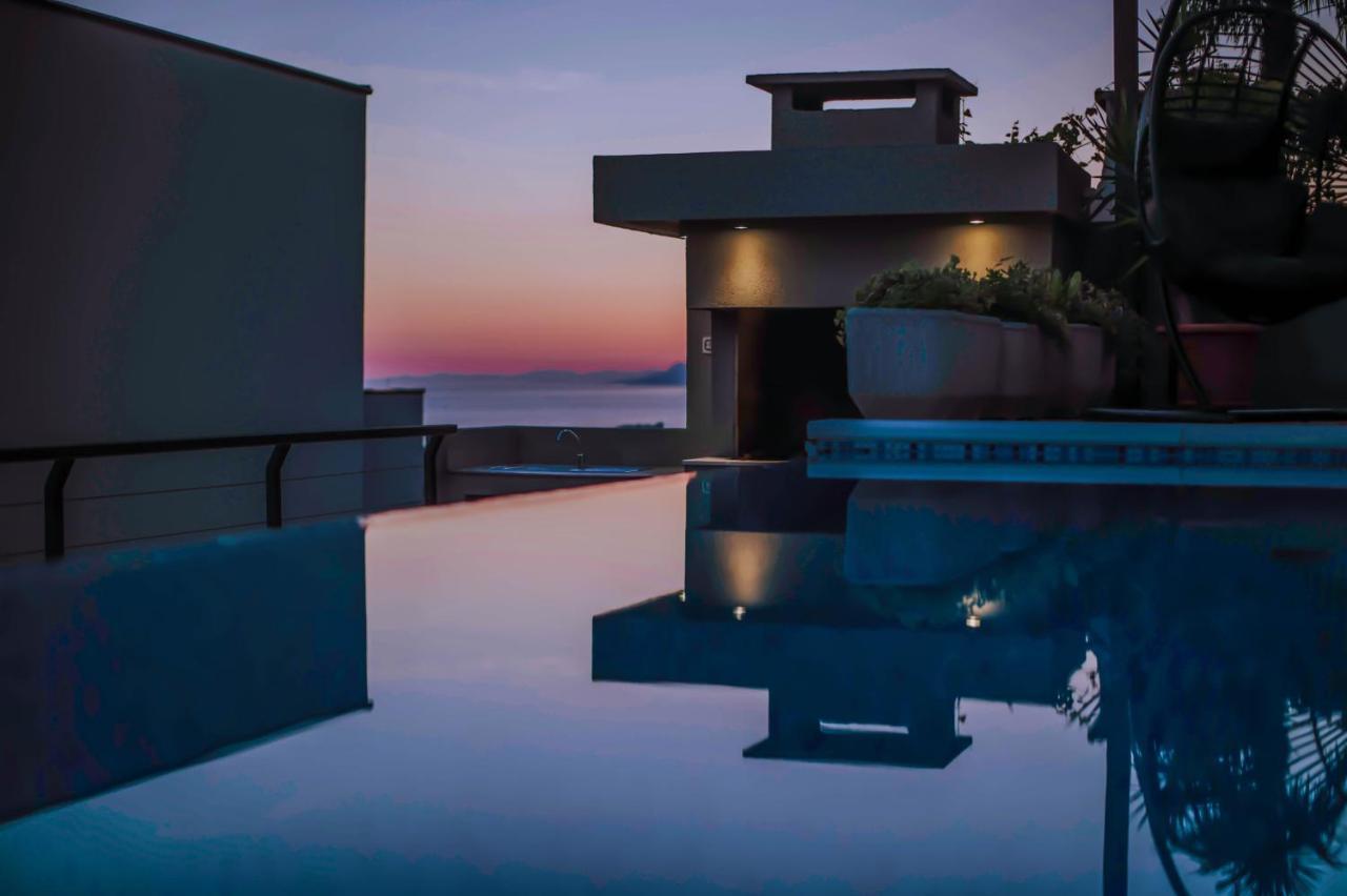 Apartment With Private Pool "Patricia" Makarska Exterior photo